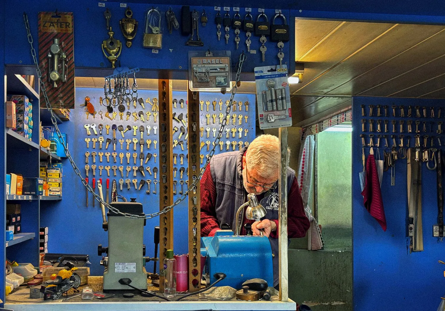shop